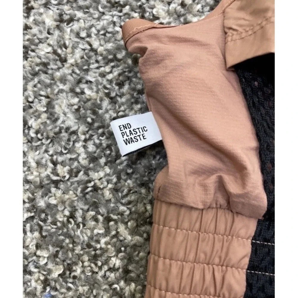 adidas City Escape Premium Vest Clay Strata Loose Fit Mens Size Large IA0014 $80